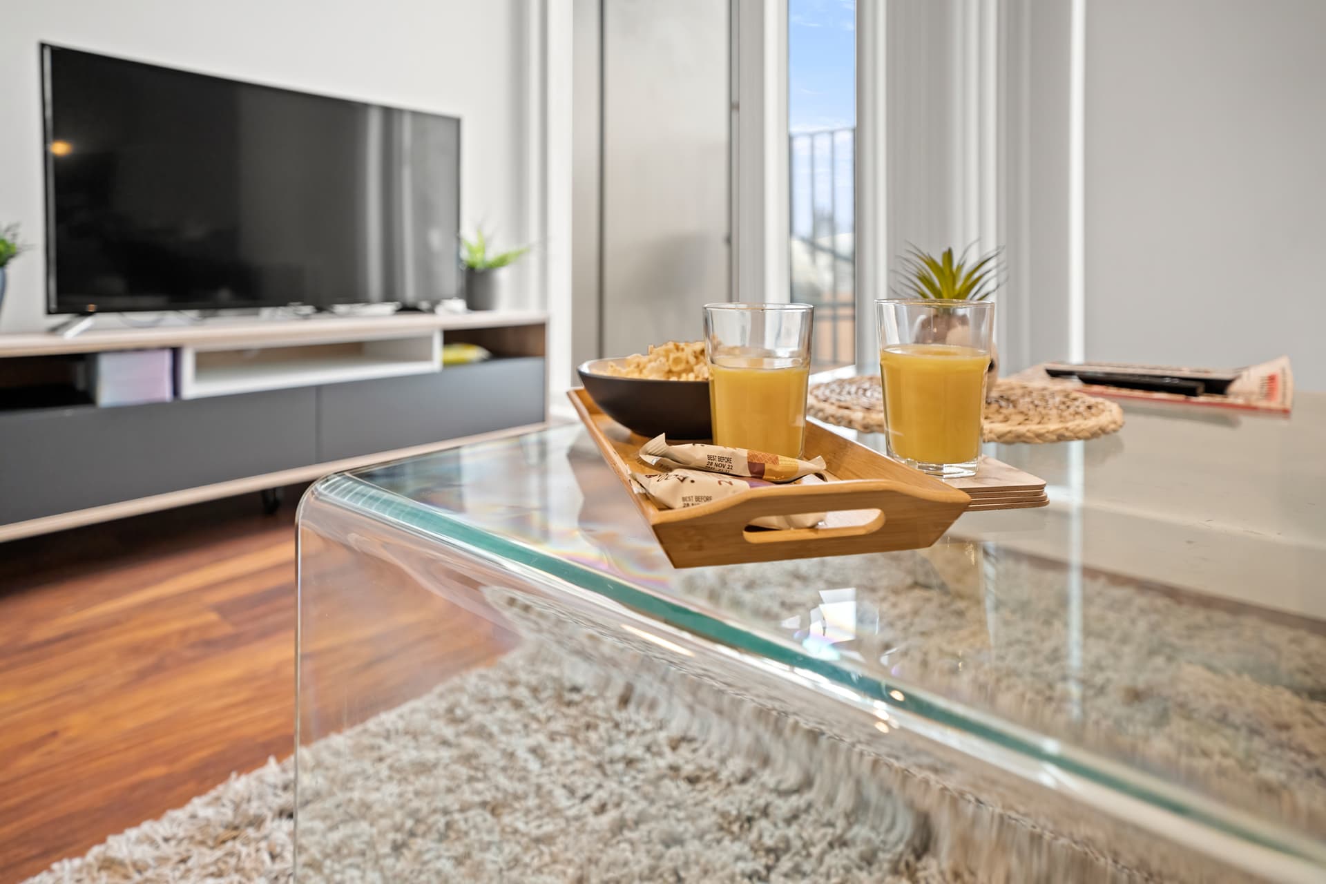 Spectacular Apartment Balcony View in City Centre - Image 5