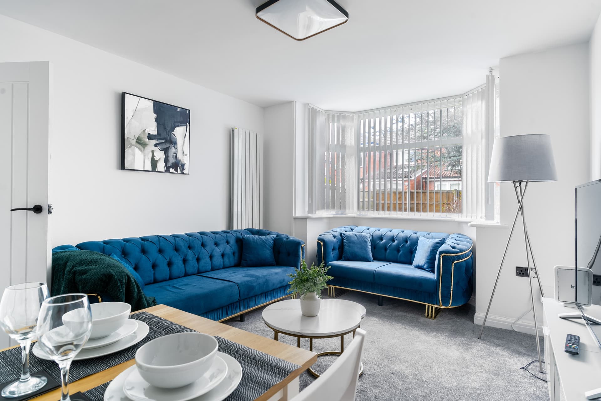 Spacious 4-Bed Home near Didsbury