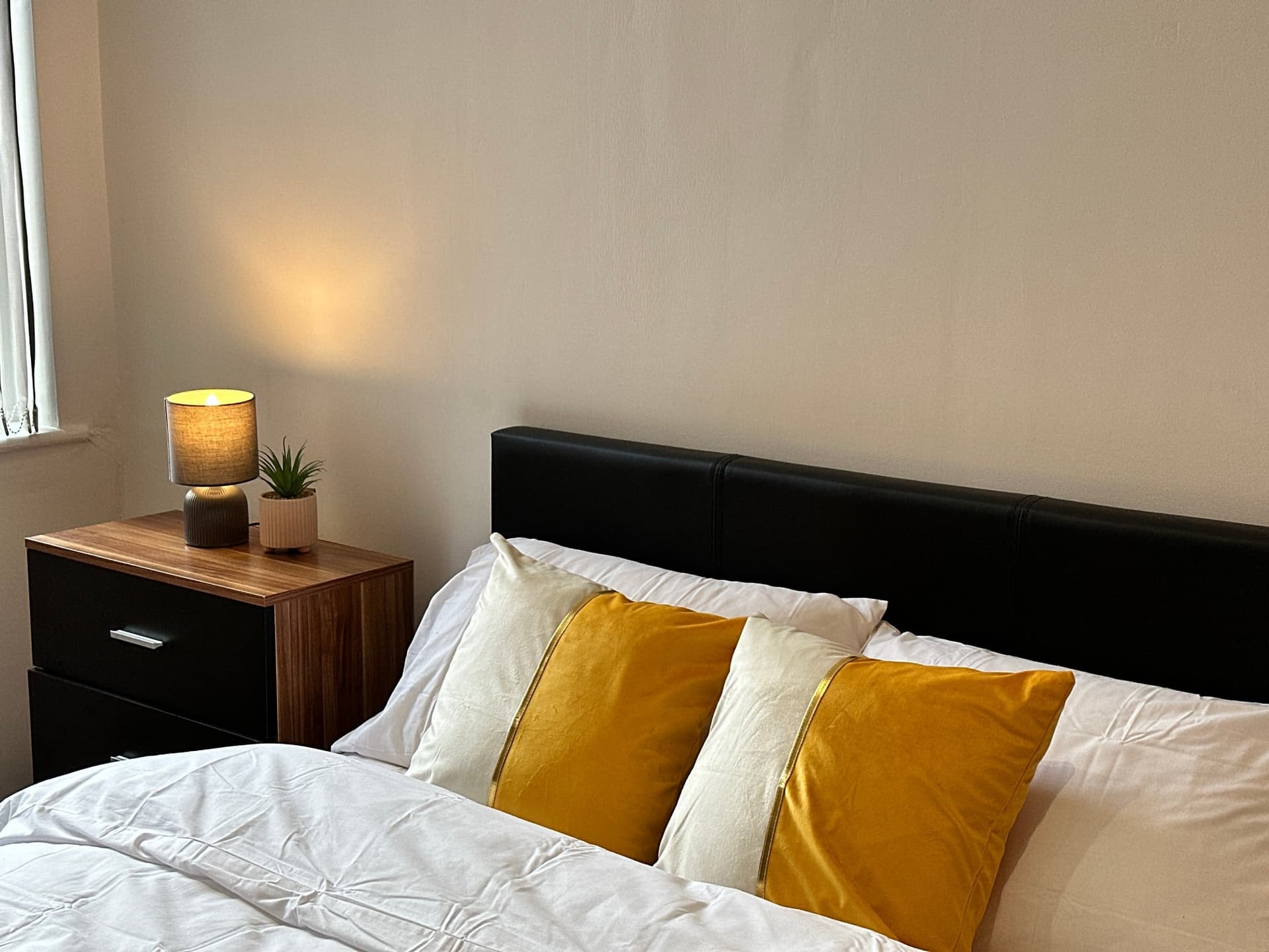 Daisybank Co-Living - Private Room Self-Cater - Image 5