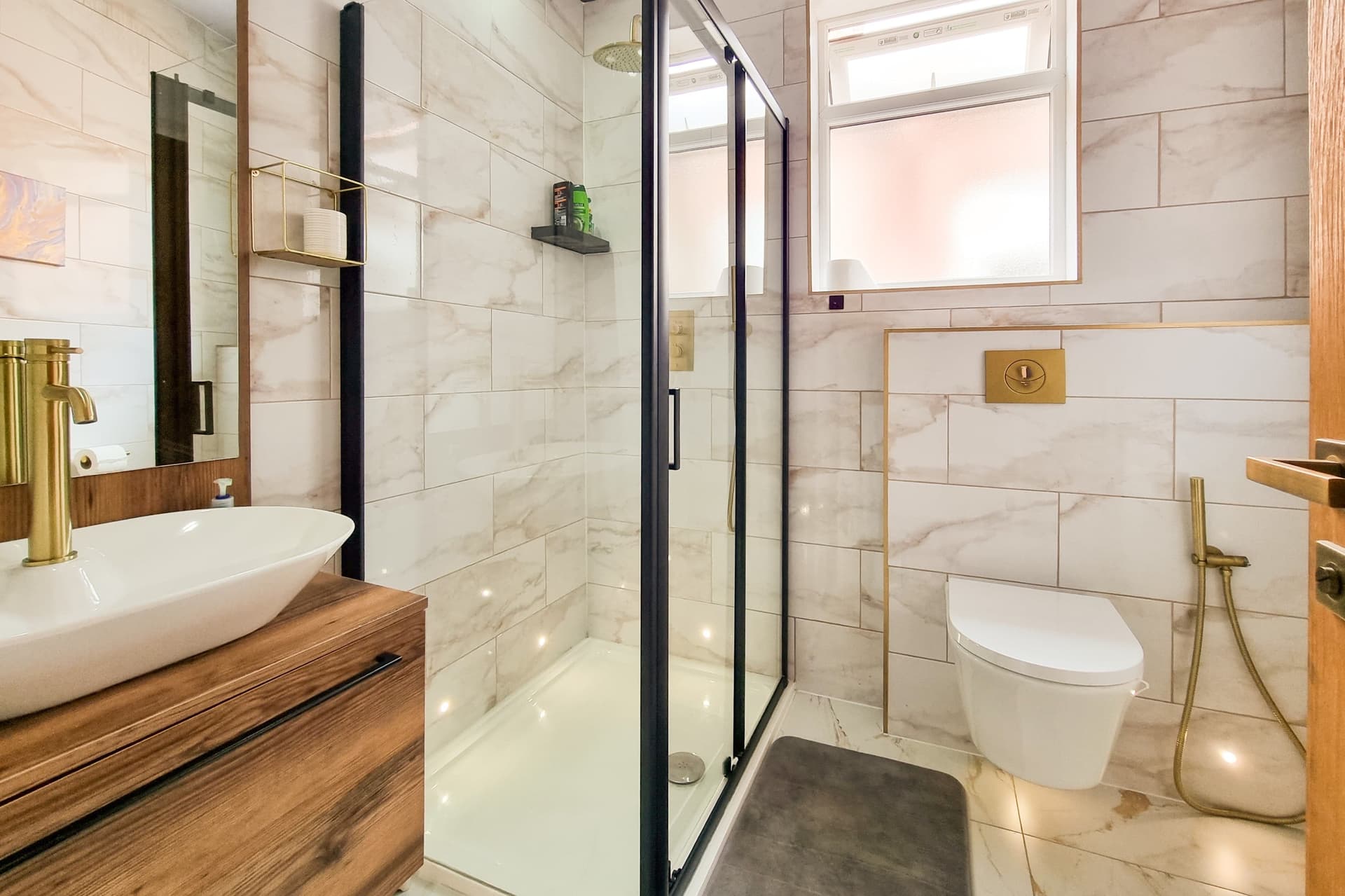 Clarence Co-Living - Private Room Self-Cater - Image 5