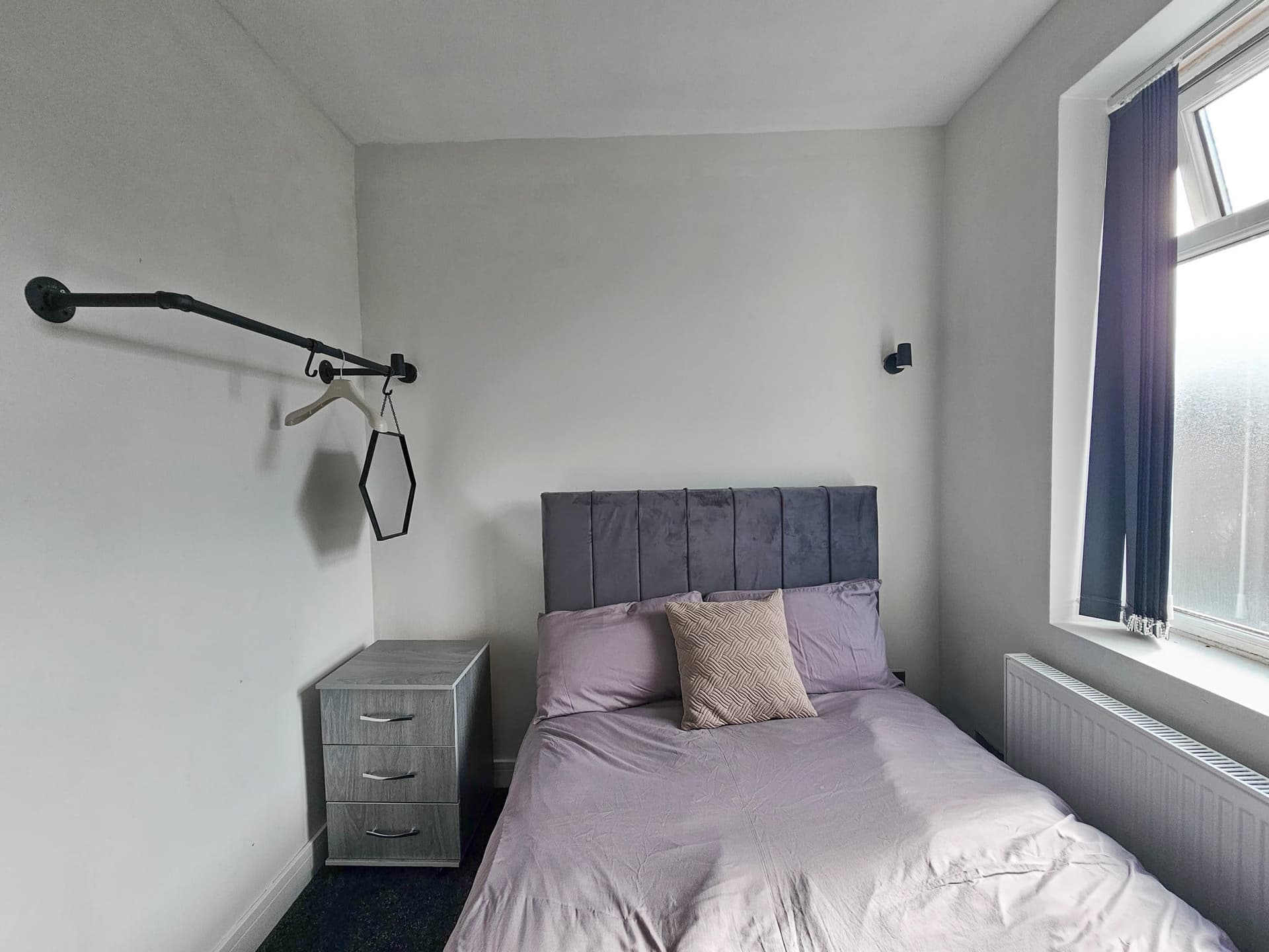 Selvedge Hideout 5min to City with Street parking - Image 2